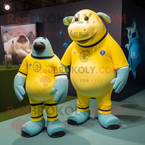 Personnage De Costume De Mascotte Redbrokoly Lemon Yellow Stellar S Sea Cow Habillé D'un Maillot De Rugby Et De Montres Connectées