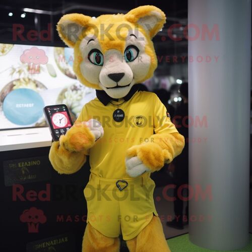 Personnage De Costume De Mascotte Redbrokoly De Lion De Montagne Jaune Citron Habillé D'une Combinaison Et De Montres Numériques