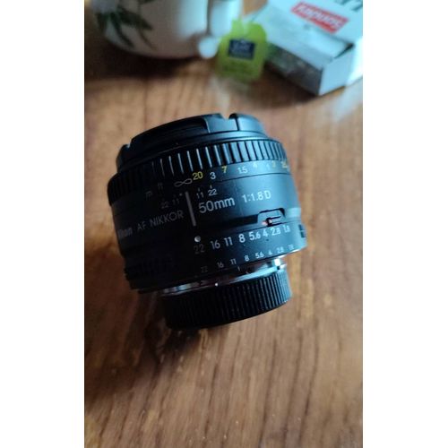 Téléobjectif Nikon AF 50 mm1:1.8 D