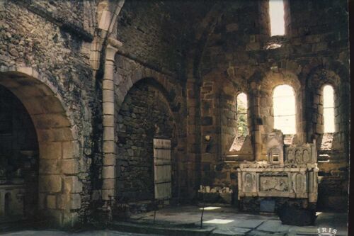 Carte Postale D' Oradour Sur Glane (Haute-Vienne) Intérieur De L' Eglise