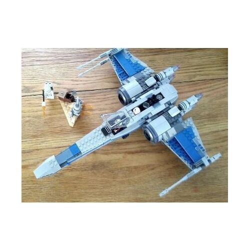 Star Warship Wars First Order Poe's X-Wing Fighter