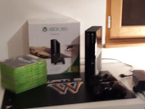 Console X Box 360 + 9 Jeux + 2 Manettes À Piles