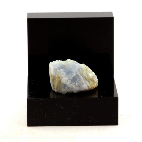 Calcite. 13.17 Ct. Tatlock, Ontario, Canada.