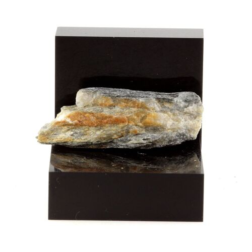 Brucite Schist. 27.26 Ct. Wakefield, Québec, Canada.