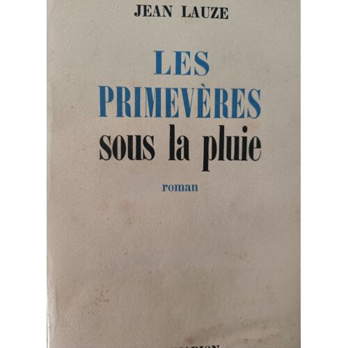 Les Primeveres Sous La Pluie