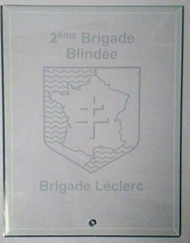 Insigne De La 2bb Brigade Blindé Plaque En Verre Et Son Support En Bois