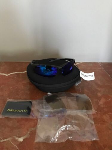 Paire De Lunettes De Soleil Cycliste  Brunotti