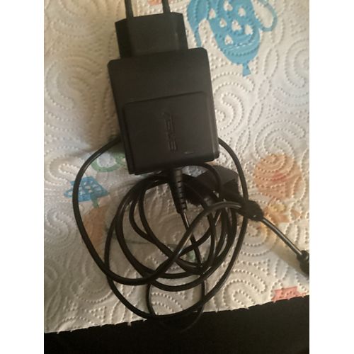 Chargeur ordinateur Asus modèle EXA 1004EH