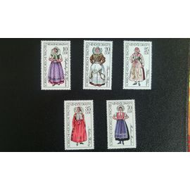Timbre Allemagne De L'est (Ddr/Rda) Yt 1886 À 1890 Séries: Costumes Historiques Sorabes 1977