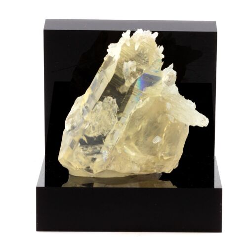 Quartz + Calcédoine. 741.4 Ct. Jamner, Maharashtra, Inde.