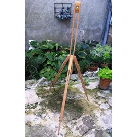 Chevalet De Peintre En Bois Pliant . Voir Photos ..A Noter Vendu Sans La Toile De Présentation.