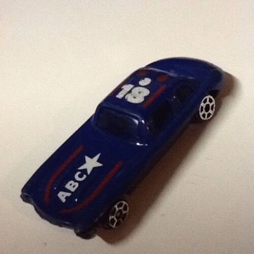 Petite Voiture Coupe Bleu Plastique