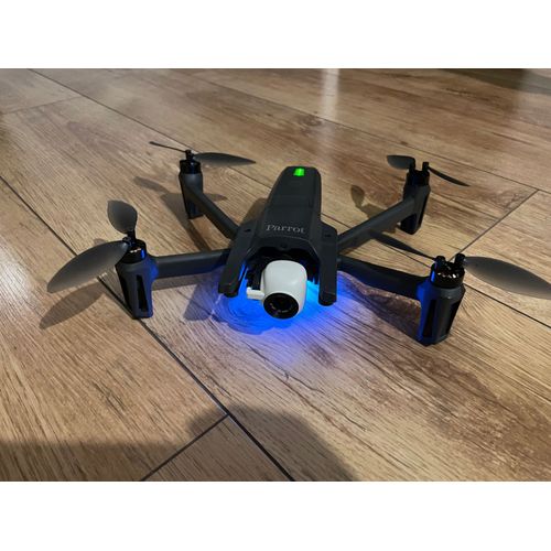 Drone-Parrot