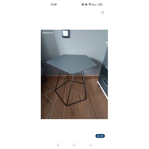 S 2 Tables De Chevet Design Marque Tectonic, Acier Verni Avec Plan En Tôle Pleine Coloris Anthracite. Diamètre 510mmxh430mm. Prix 451â‚¬ Les 2 À L'appuie