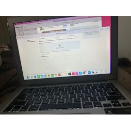 Apple MacBook 2017 - 13.3" Intel Core i5 - 1.8 Ghz - SSD 128 Go - Argent