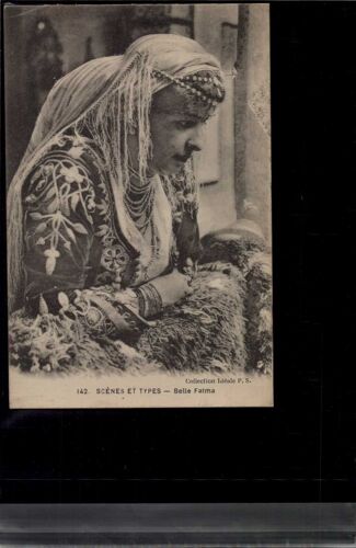 Carte Postale Scenes Et Types Belle Fatma En L'état Sur Les Photos