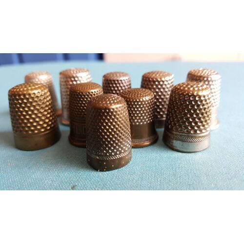 Lot De 10 Dés De Couturière