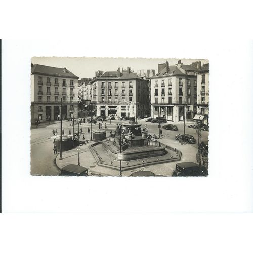 Cp Nantes "La Place Royale Vers La Rue Crébillon"