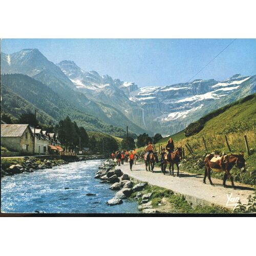 Carte Postale De Gavarnie (Hautes-Pyrénées) Le Retour Du Cirque De Gavarnie