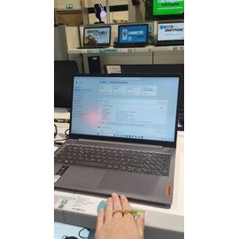 Lenovo IdeaPad Slim 3 15IAH8 - 15.6" Intel Core i5 - Ram 16 Go - DD 512 Go