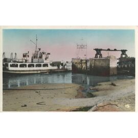 Carte Postale Ancienne Saint-Brévin-les-Pins - L'embarcadère De Mindin Et Le Bateau - Début 1900