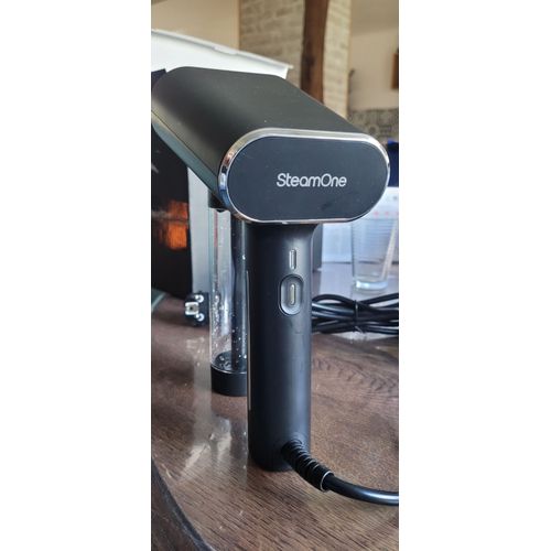 Défroisseur vapeur steamone 2000w