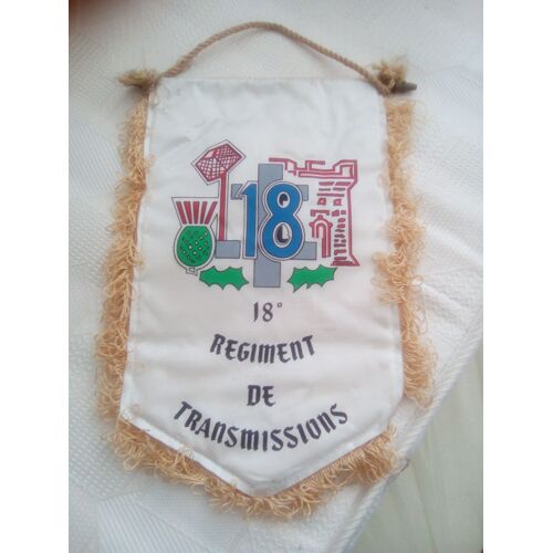 Fanion Du 18 Eme Régiment De Transmission