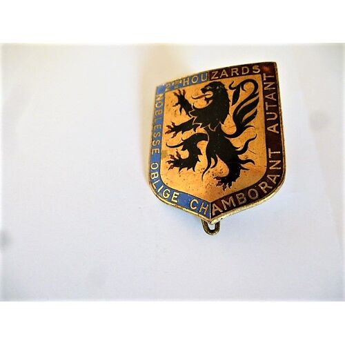 Militaria Insigne Original 2ème Houzards "Noblesse Oblige Chamborant Autant / Signé Drago H 583