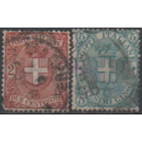 Italie: Lot De 2 Timbres De La Même Série .