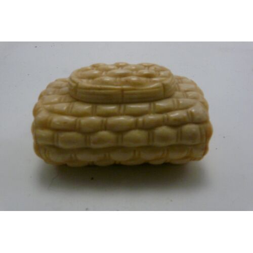 Petite Boite En Os Forme Panier - Extreme Orient - Dim Env 6x4x3.5 Cm