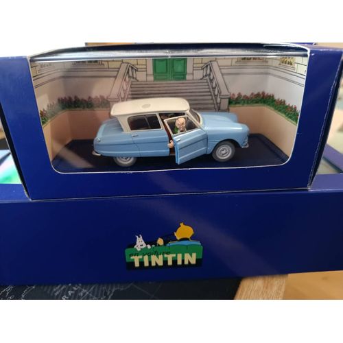 En Voiture Tintin - L' Ami 6 Du Docteur Des Bijoux De La Castafiore - Figurine En Plomb Edition Atlas - 1/43