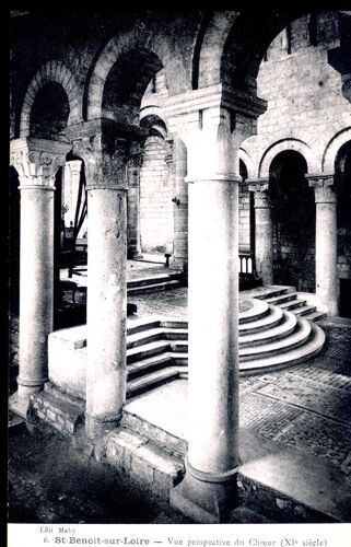 Carte Postale De Saint-Benoit Sur Loire (Loiret) Vue Perspective Du Choeur