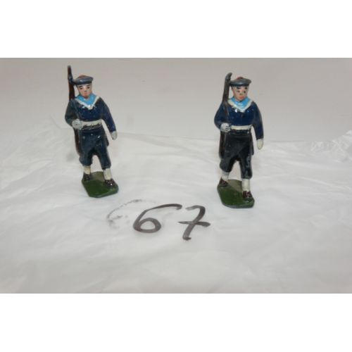 2 Marins Defilant En Plomb - 1/43e