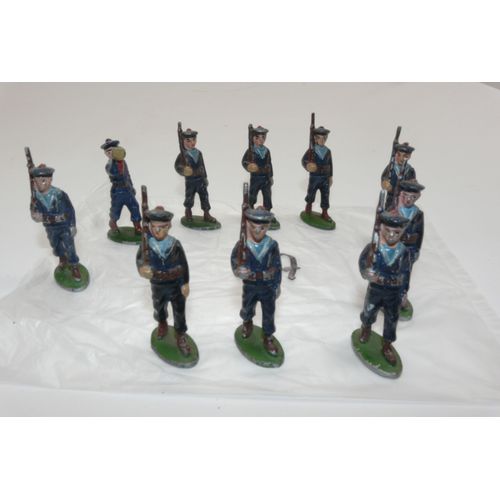 Quiralu - Lot 7 Marins Defilant Et Un Clairon - 1/43e