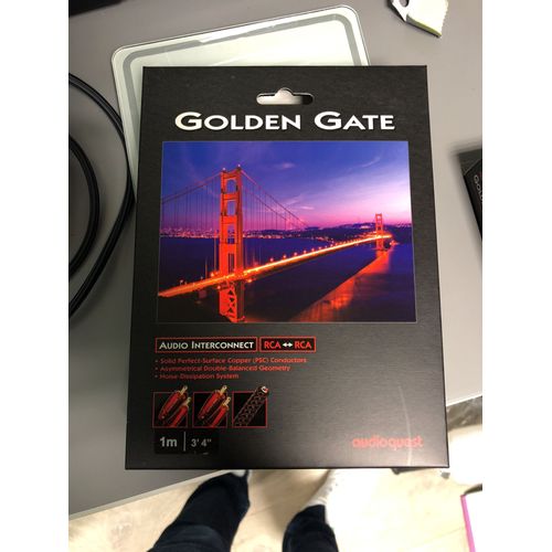 AudioQuest Golden Gate - Câble audio - RCA x 2 mâle pour RCA x 2 mâle - 1 m - blindé - noir/rouge - solide