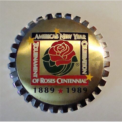 " Plaque " Métallique Circulaire : " America's New Year Celebration Tournament Of Roses Centennial : 1889 - 1989 )