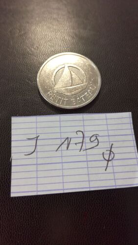 Jeton Petit Bateau En L Etat Sur Les Photos