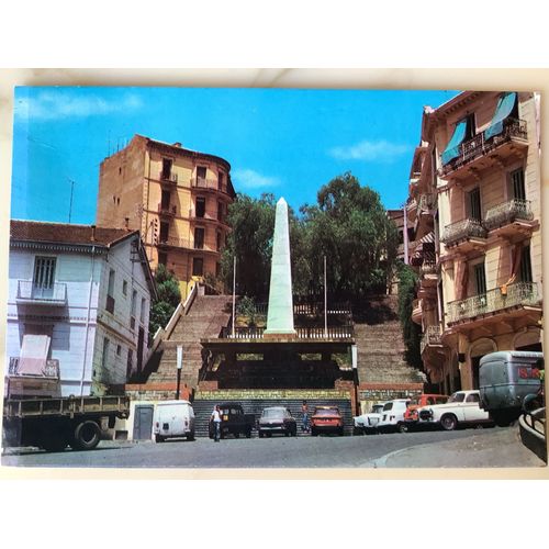 Bedjaia (Algérie) Place Des Martyrs