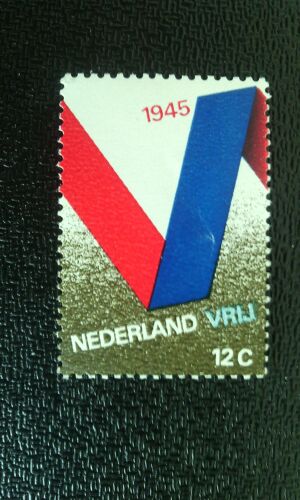 Timbre Pays-Bas ( Hollande ) Yt 913 Ruban De Drapeau Formant La Lettre "V" 1970