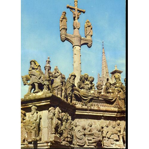 Carte Postale De Guimiliau (Finistère) Le Calvaire De Guimiliau
