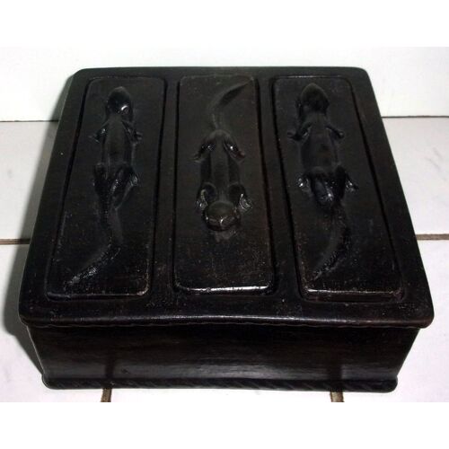 Poterie Artisanale Indonésienne Sasak - Boîte À Compartiments - Décor Salamandres