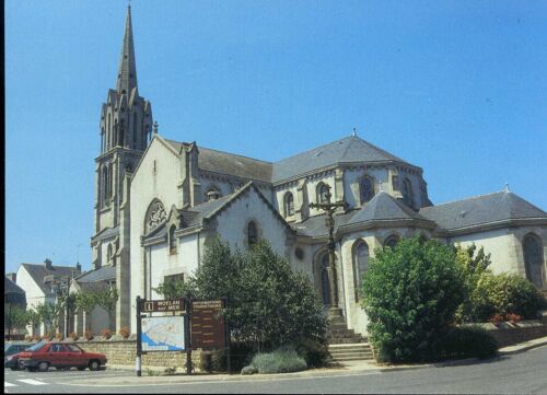 Carte Postale De Moëlan Sur Mer (Finistère) L'église Paroissiale (Réf.9720)