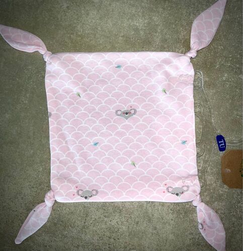 Doudou Koala Rose Blanc Plat Casino Oeko-Tex Coton Recyclé Peluche Sincère Jouet Naissance Bébé 