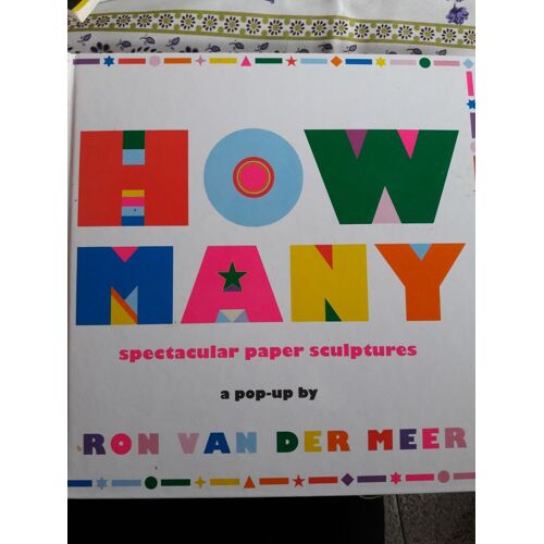 Livre How Many Spectacular Paper