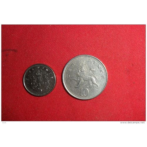 Lot De 2 Monnaies D'angleterre 2001 De 5 Et 10 Pence