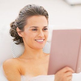 Relaxdays Oreiller De Relaxation Pour Baignoire Coussin De Nuque Appui-Tête Salle De Bain 8 Ventouses - Blanc