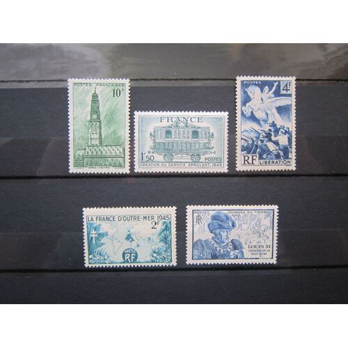 France. Timbres N° 567 (1942). N° 609 (1944). N° 669, 741, 743 (1945)