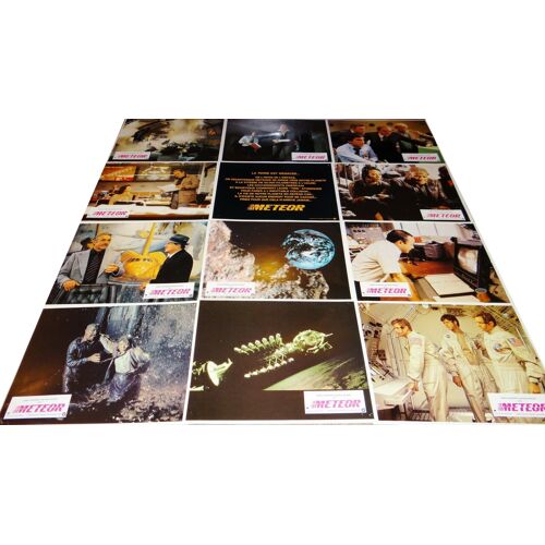 Meteor : Jeu De 12 Photos D'exploitation Cinématographique - Format 22,5x28,5 Cm - De Ronald Neame Avec Sean Connery, Natalie Wood, Karl Malden, Brian Keith, Martin Landau, Henry Fonda - 1979
