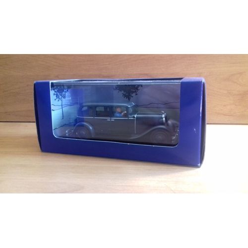 Voiture Collection Tintin / La Limousine En Route Vers Nankin-Atlas