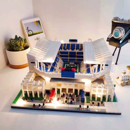 En Sac - Stadium Led De Malaga - Knew Built Modèle De Stade De Football De Style Parisien Pour Adultes, Micro Mini Kit De Nuits De Diamants, Ensemble De Briques De Terrain De Football À Assembler, Jouet De Puzzle